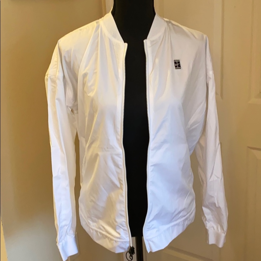 NWT Nike Femme Windbreaker Jacket